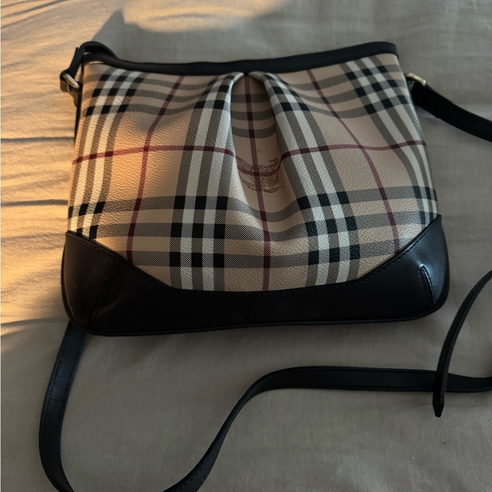 💯Authetic Burberry Haymarket Crossbody - Excellent Condition